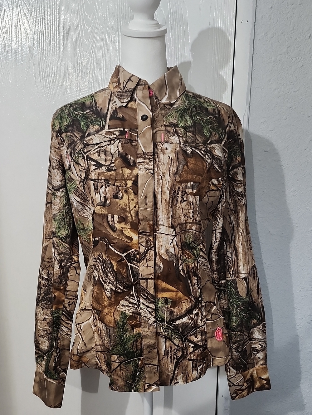 GAME WINNER Women's Camouflage Button-Front  - Brown/Green Shirt